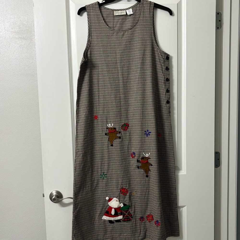 Vintage dress with Christmas appliqués and embroidery size Petite Medium